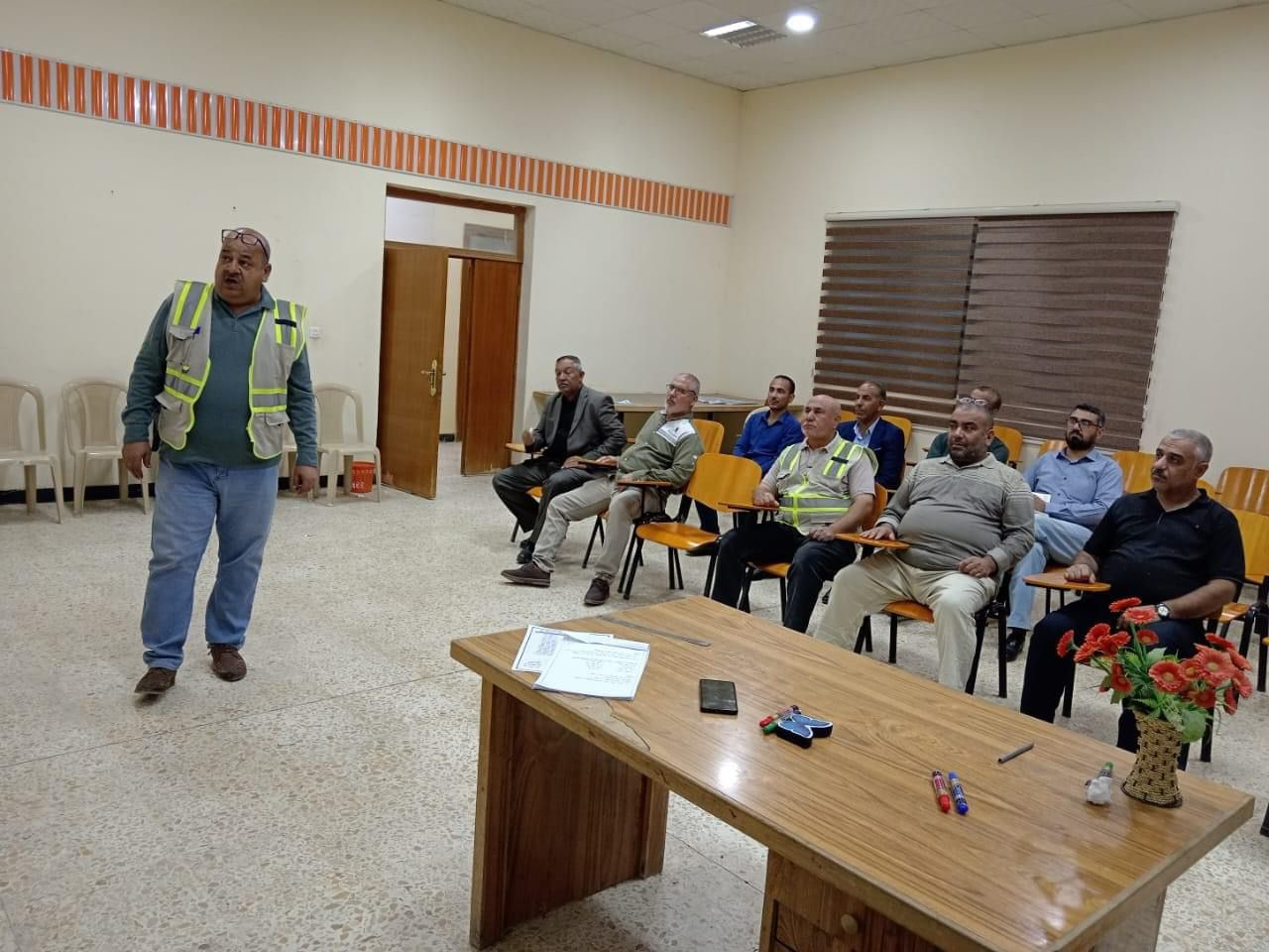 أقامت شركة الفارس العامه دورة تطويرية لمنتسبي الشركة تحت عنوان (المستجيب الأول في مجال الإنقاذ) للمحاضر الاستاذ (إبراهيم صالح ابراهيم)